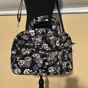 NWT Vera Bradley Medium Travel Bag Frosted Floral